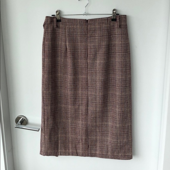 Midi Skirt with belt and slit - Picture 6 of 7